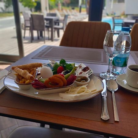Iberis Hotel Lara Altinkum  Zewnętrze zdjęcie